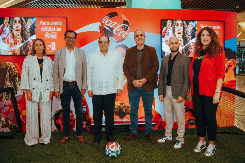 Coca-Cola presenta en República Dominicana su plataforma “Copa Mundial de la FIFA 2026’’