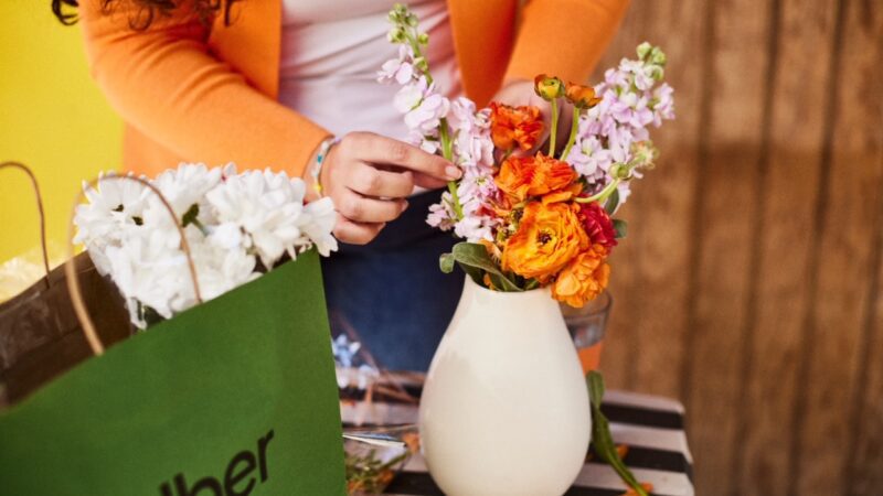 Lo más pedido por Uber Eats: los dominicanos celebran San Valentín con velas, flores y chocolates