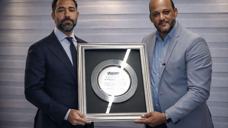 Evangélicos reconocen a Persio Maldonado Bonnelly por su respaldo a la difusión de valores evangélicos