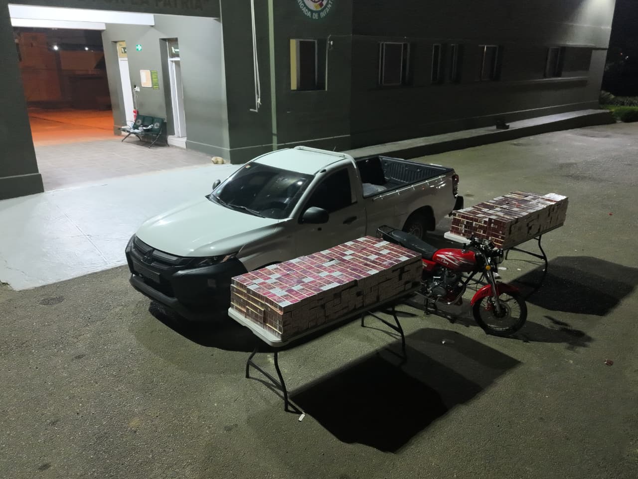 Ejército incauta contrabando de 118,000 cigarrillos oculto en los compartimentos de una camioneta en Dajabón