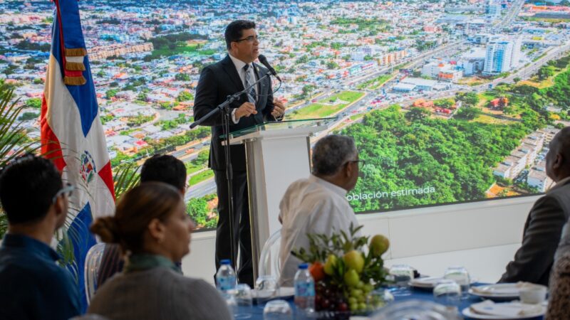 Dío Astacio presenta ambicioso proyecto de remozamiento y urbanismo táctico para la avenida Sabana Larga