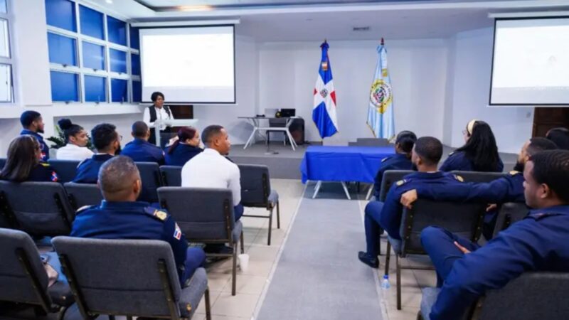 Migración fortalece su gestión institucional con capacitación en Normas Básicas de Control Interno