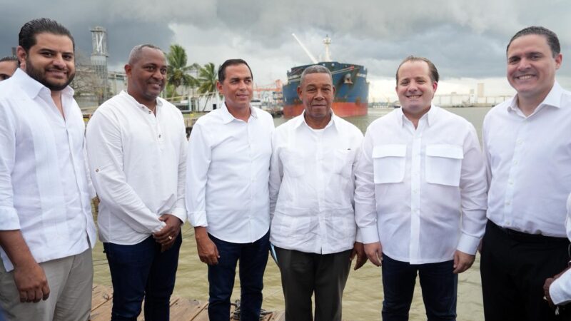 Paliza y Jean Luis Rodríguez inauguran muelle pesquero de Haina; suman 19 entregados por APORDOM    