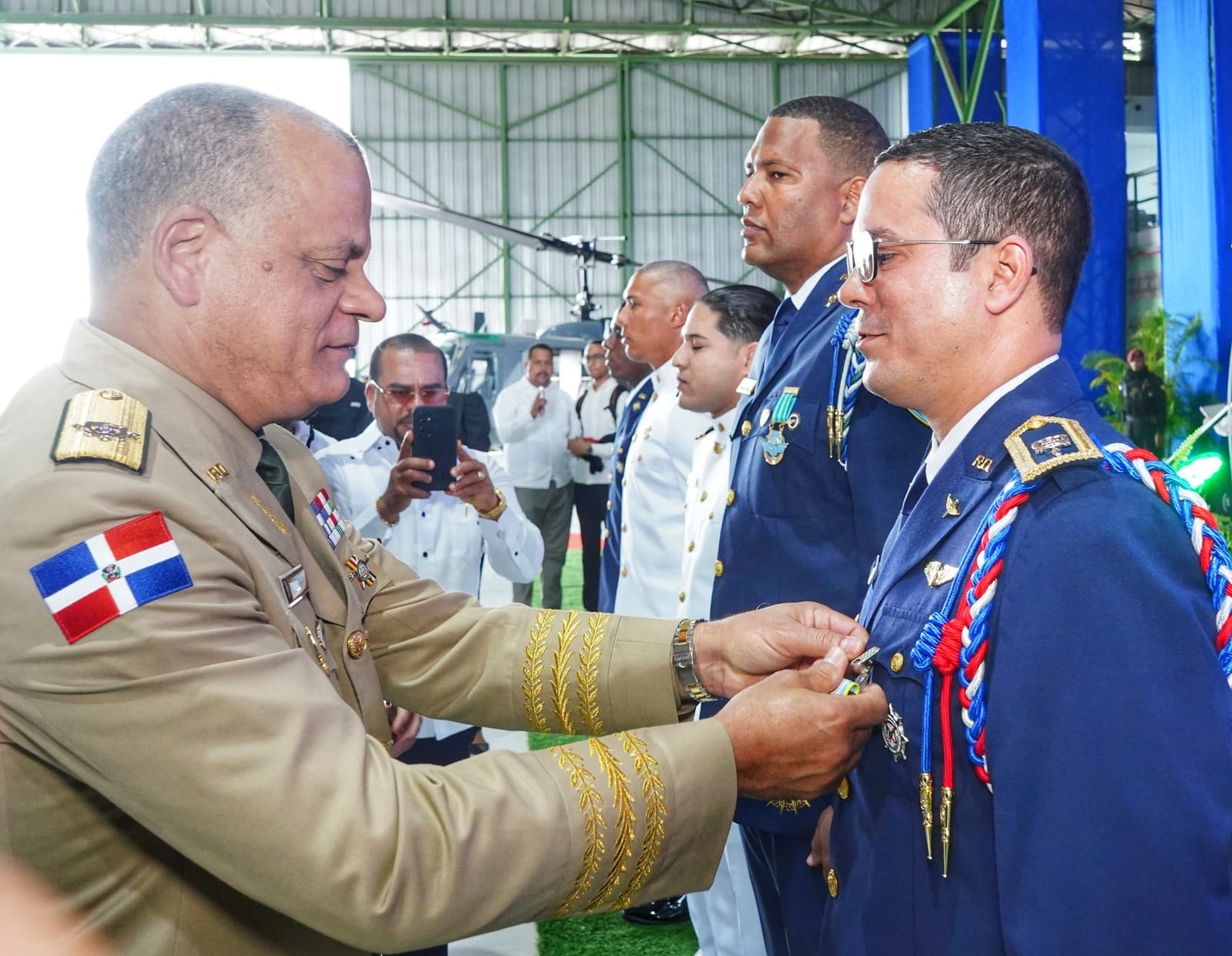 Opinión Invitada: Estratega comunicacional y militar que enorgullece la sociedad dominicana. 