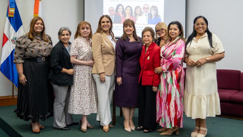 Fundación Vida Sin Violencia realizó el panel “Salud Mental, Mujer y Sociedad”