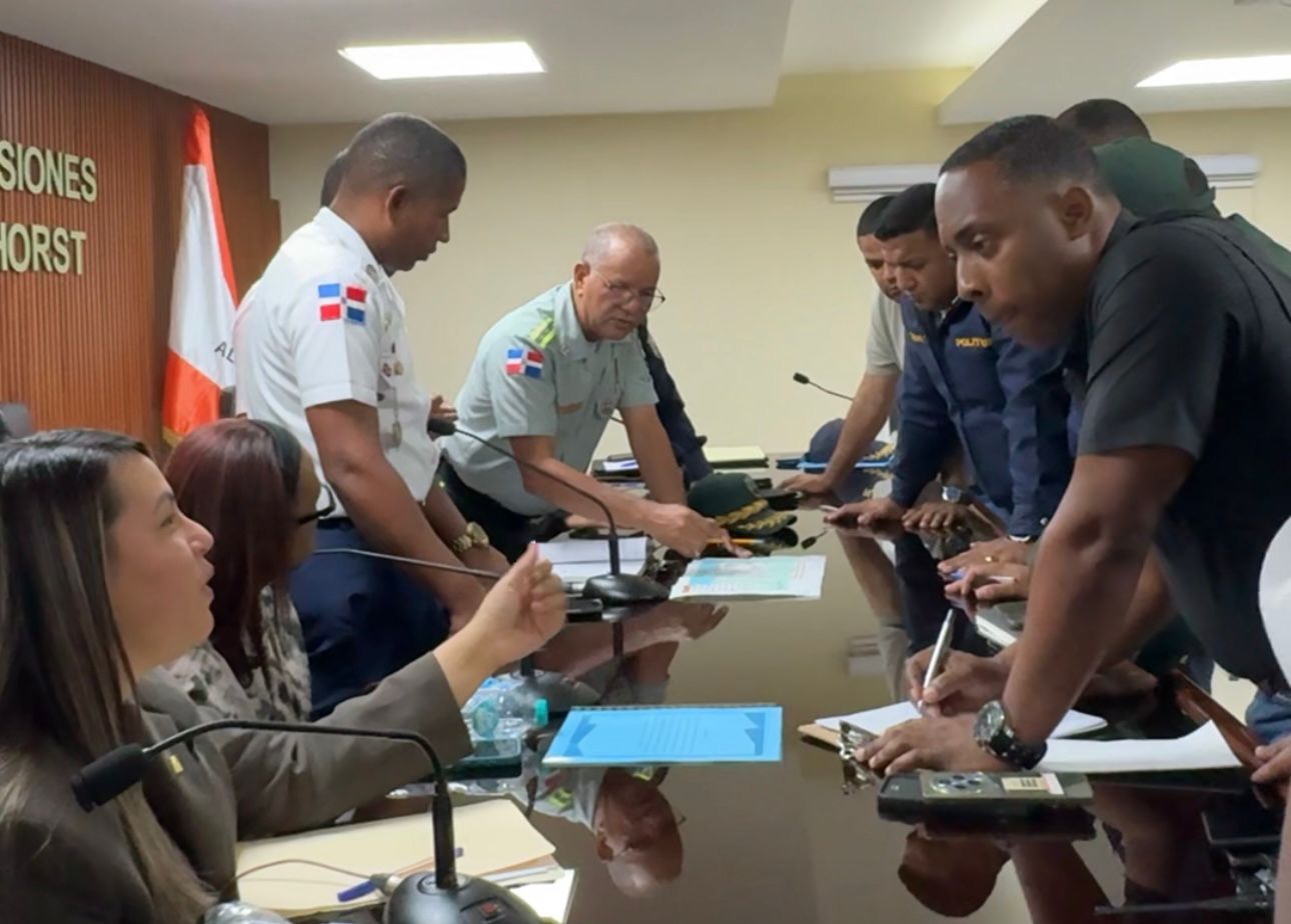 Director de la DIGESETT realiza recorrido en Las Terrenas y coordina acciones para fortalecer la seguridad vial previo Semana Santa
