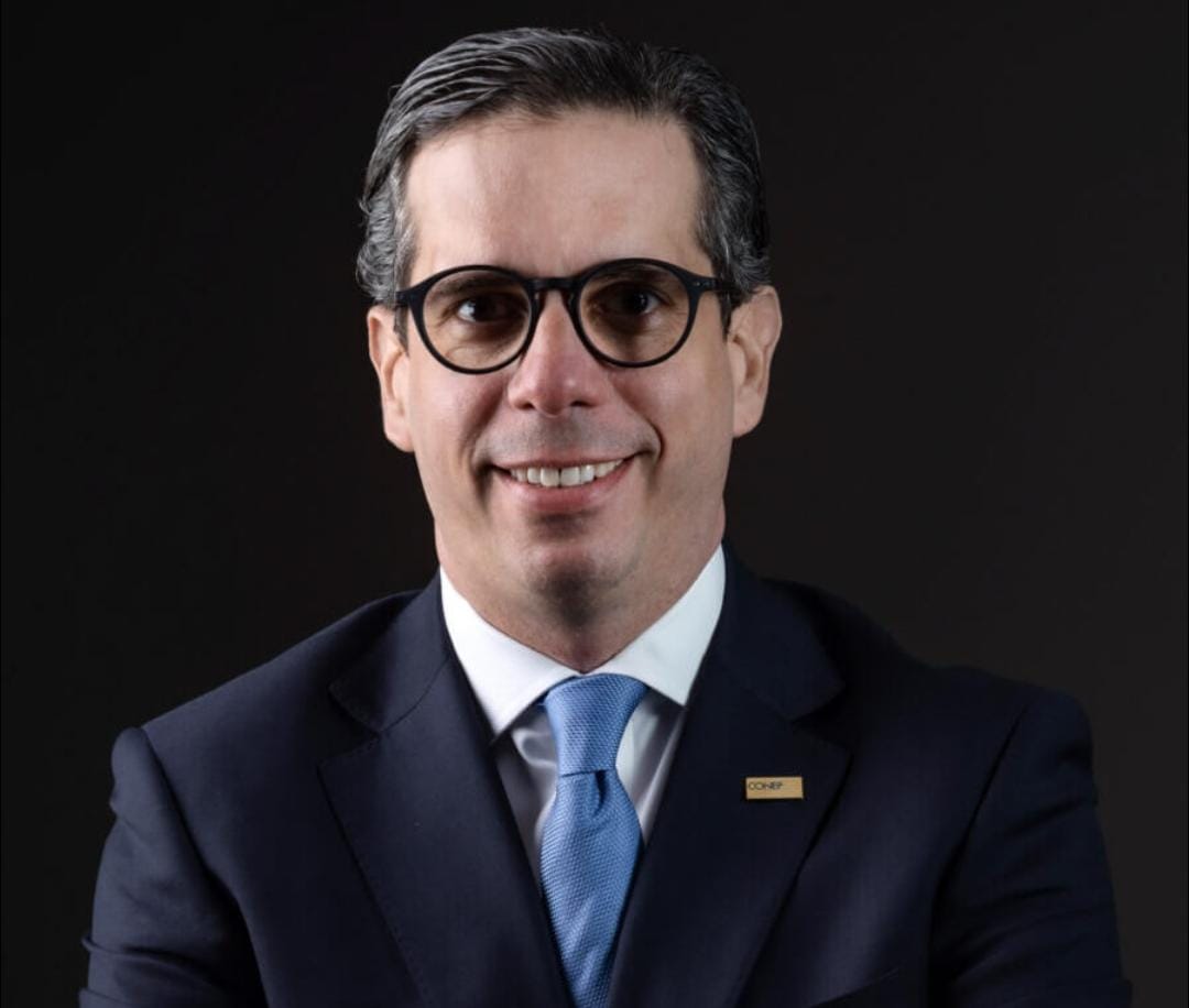 CONEP respalda indexación salarial propuesta por Omar Fernández