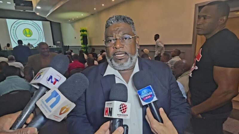 Jorge Luis Pérez informa presidente de FENATRANO y buró ejecutivo convocarán reunión por aumento de combustibles. 