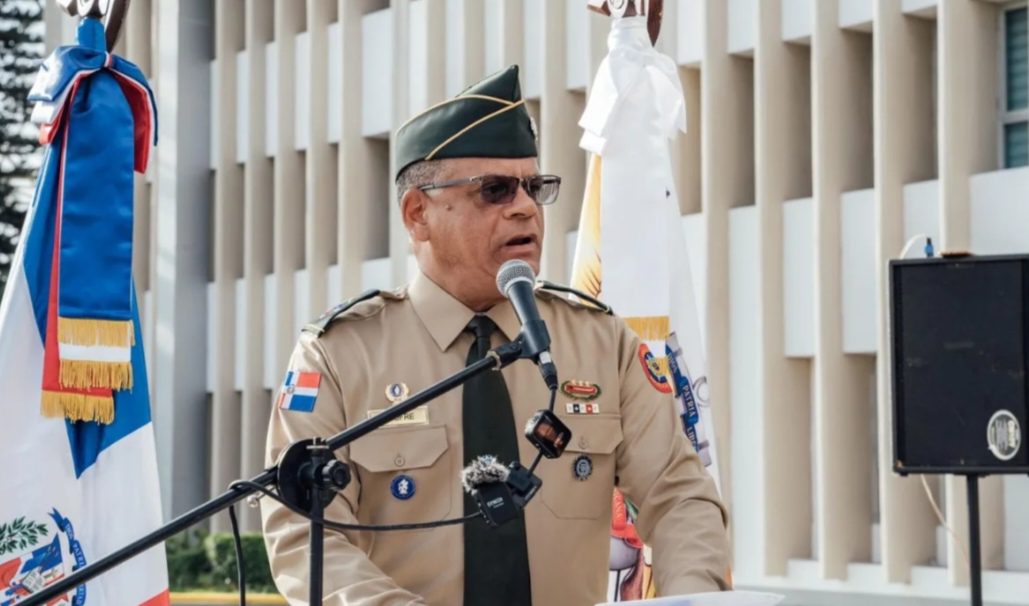 Ministro de Defensa realiza amplios cambios en cuerpos especializados y comandos conjuntos de las Fuerzas Armadas