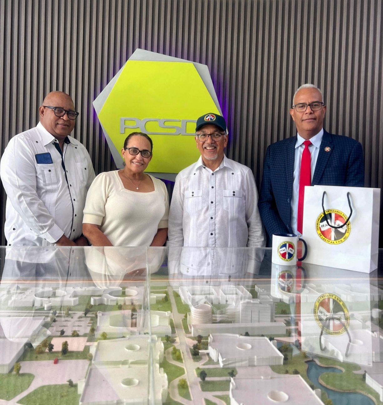 Presidente de la Hermandad de Veteranos impulsa alianza con el Parque Cibernético de Santo Domingo