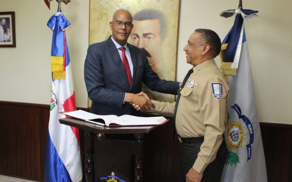 Presidente de la Hermandad de Veteranos inicia programa de confraternidad con los cuerpos activos