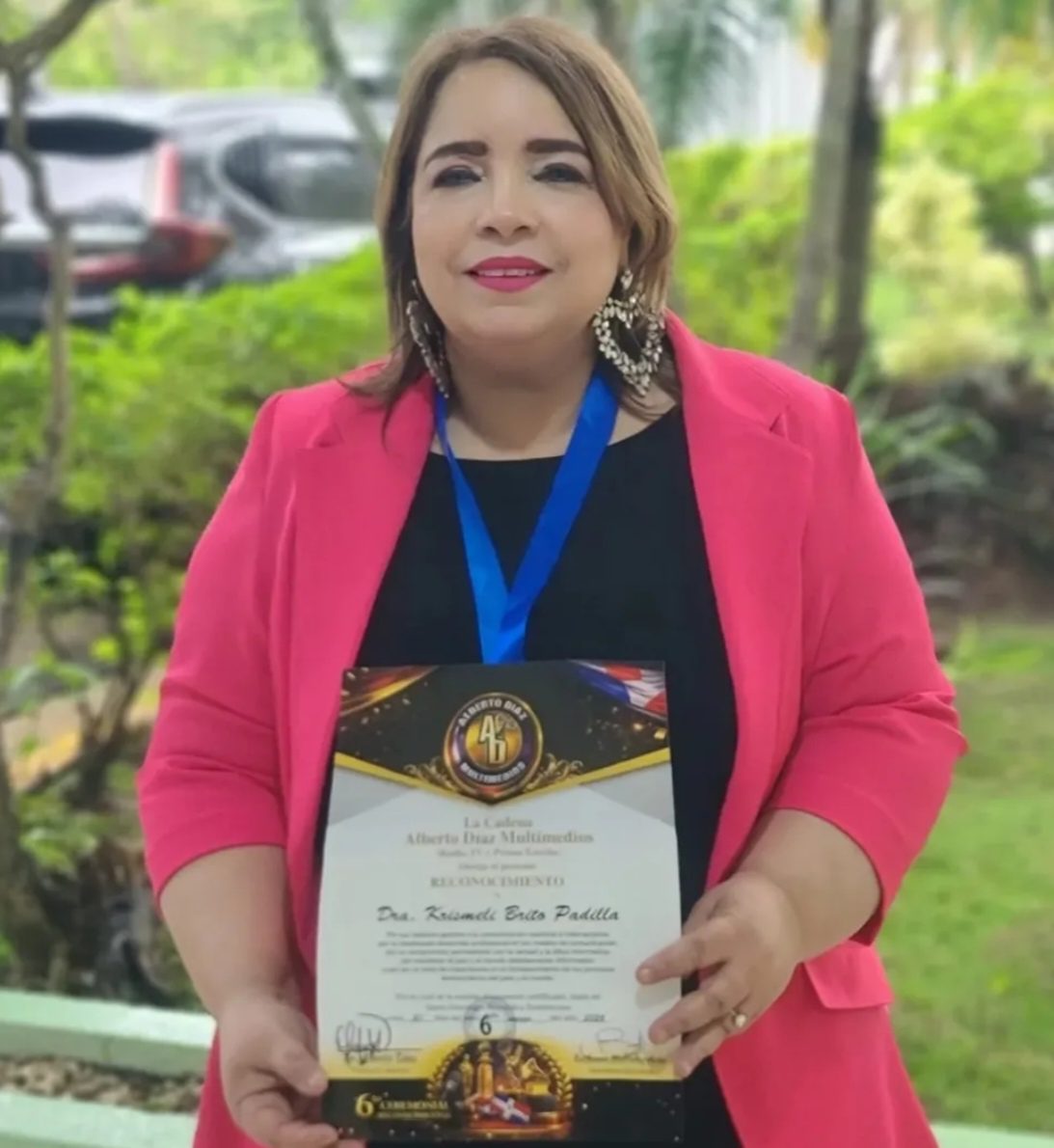 La Dra. Krismeli Brito Padilla es reconocida en la 6ta entrega de Alberto Díaz Multimedios