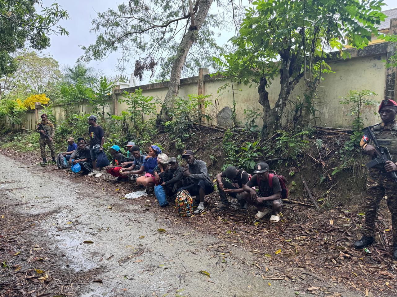 Más de 13 mil haitianos indocumentados fueron detenidos por el Ejército durante operativos realizados en marzo