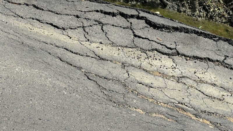¡Denuncia! Calles del Naranjo vuelven a deteriorarse tras recientes reparaciones