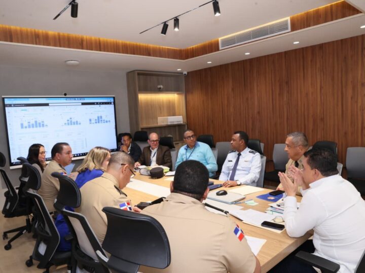 Migración y Servicio Nacional de Salud realizan reunión seguimiento medida protocolo hospitalario 