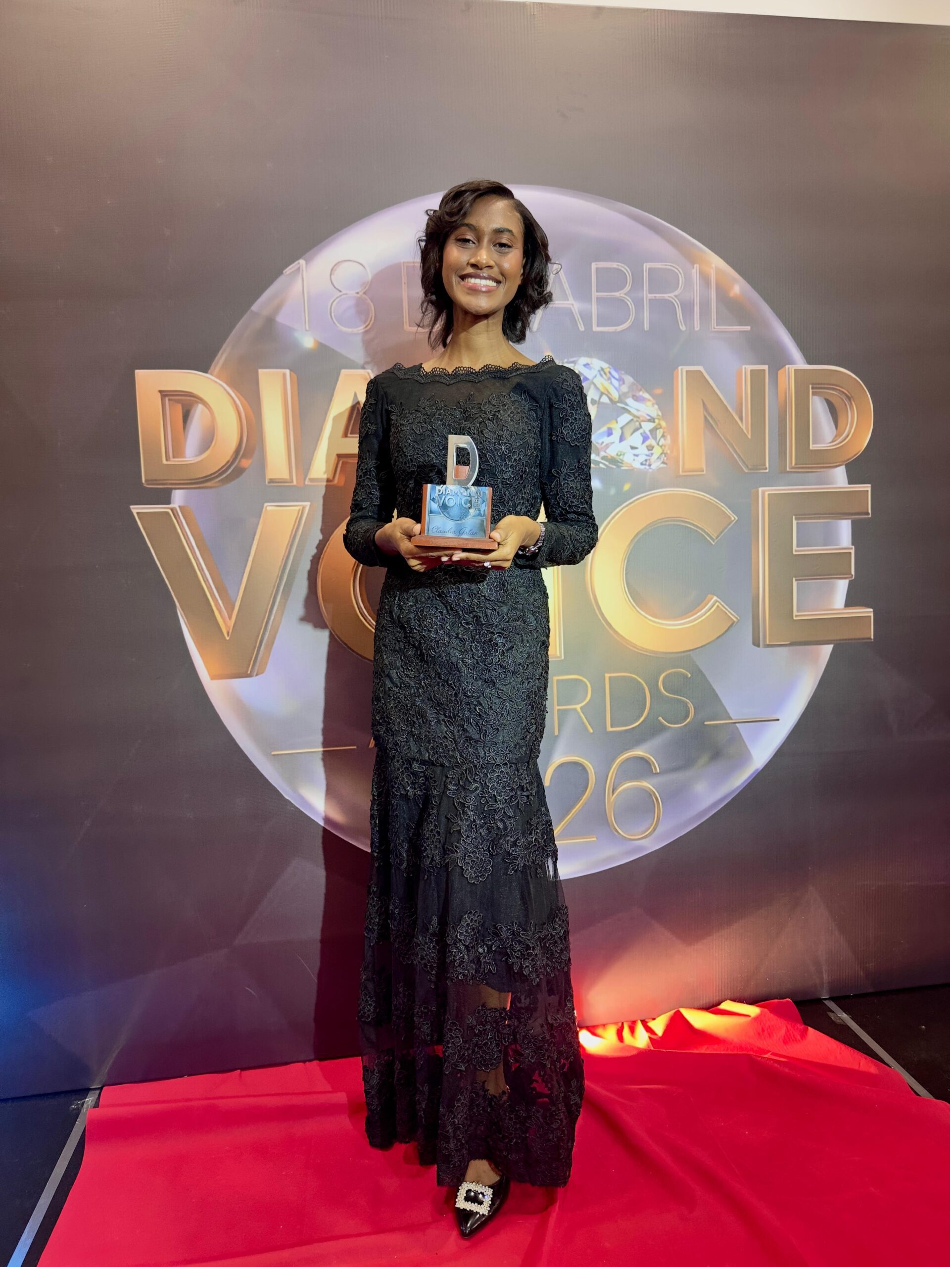 10 Preguntas con Claudia Galán” es reconocido por segundo año consecutivo en los Diamond Voice Awards