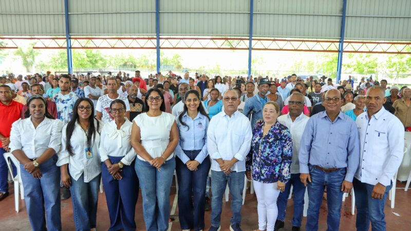 Supérate reafirma compromiso con la protección social de familias beneficiarias en Elías Piña