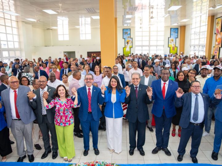 Asjana: Histórico cierre de campaña en San Juan para la rectoría de la UASD