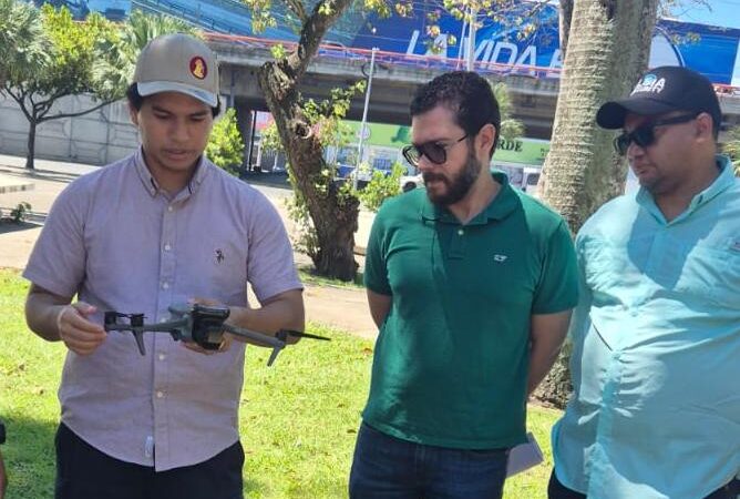 DRONIX inicia curso de Pilotaje de Drone Aplicado a la Fotogrametría, Fotos y Videos