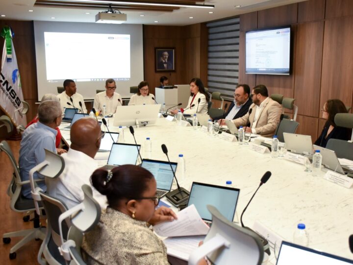 CNSS inicia en mayo la implementación del per cápita diferenciado en el SFS