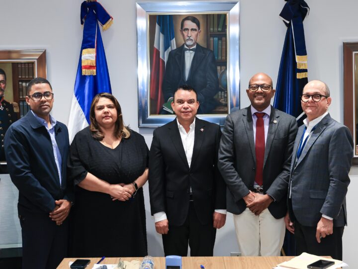 SNS fortalece Red Pública con más de 900 nombramientos en cuatro meses