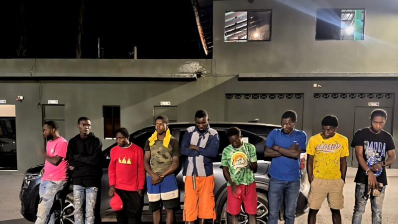 Ejército intercepta dos vehículos con indocumentados en operativos realizados en Constanza