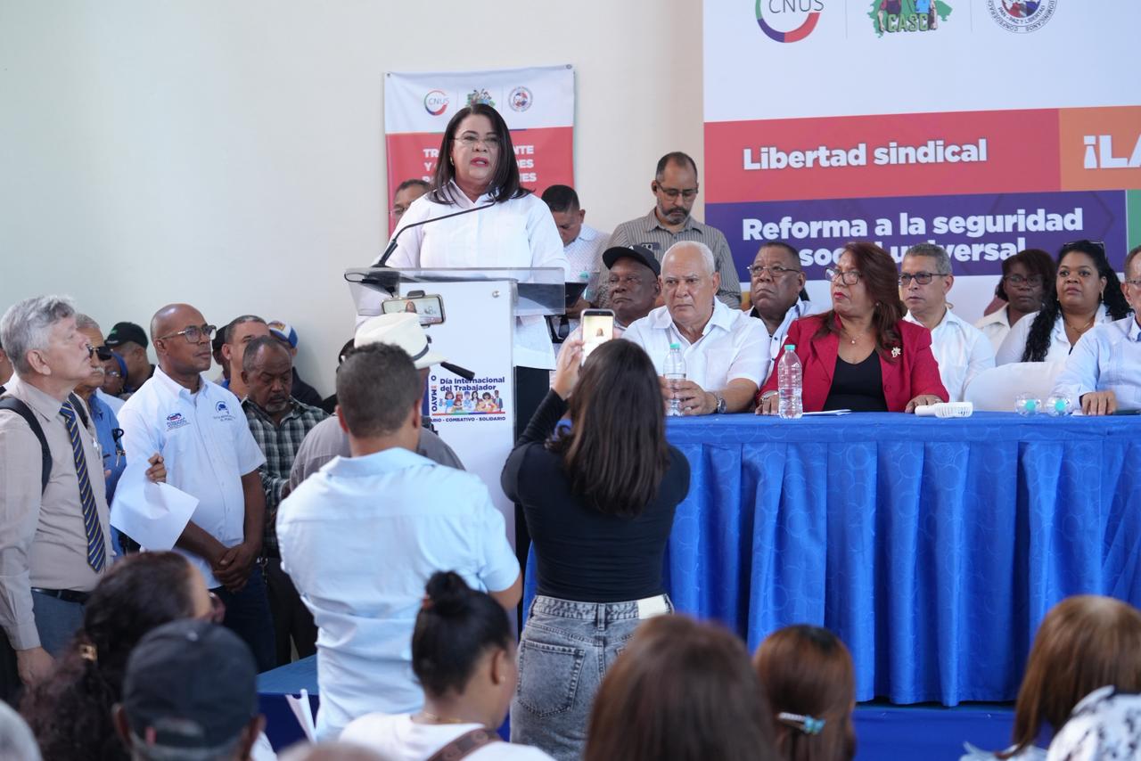 Reafirman compromiso con el trabajo digno y la formación técnico profesional en el Día Internacional de los Trabajadores