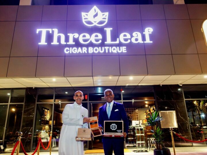 Embajada de RD y Three Leaf expanden el tabaco dominicano en la ciudad saudí de Jeddah