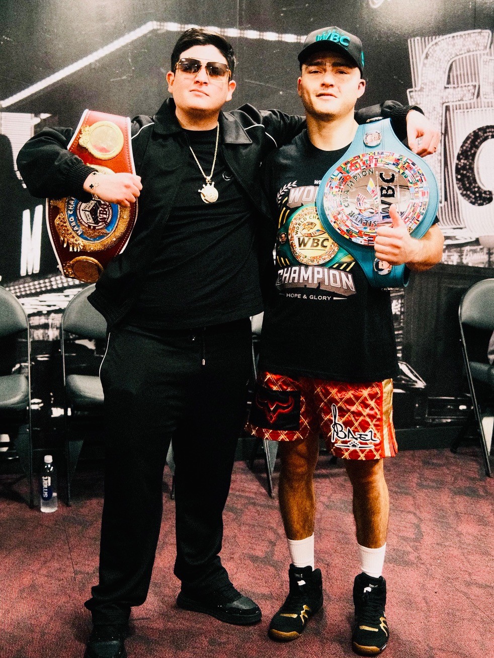 Aldo Trujillo brilla en la noche más importante del boxeo junto al campeón Óscar Duarte, desde el T-MOBIL Arena de las Vegas 