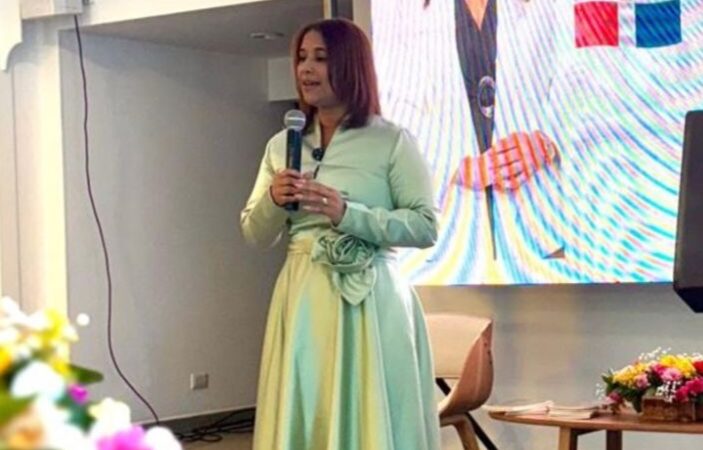 Kenia Montero fortalece el liderazgo femenino desde AMMAD y proyecta nueva cumbre internacional en Perú 2027