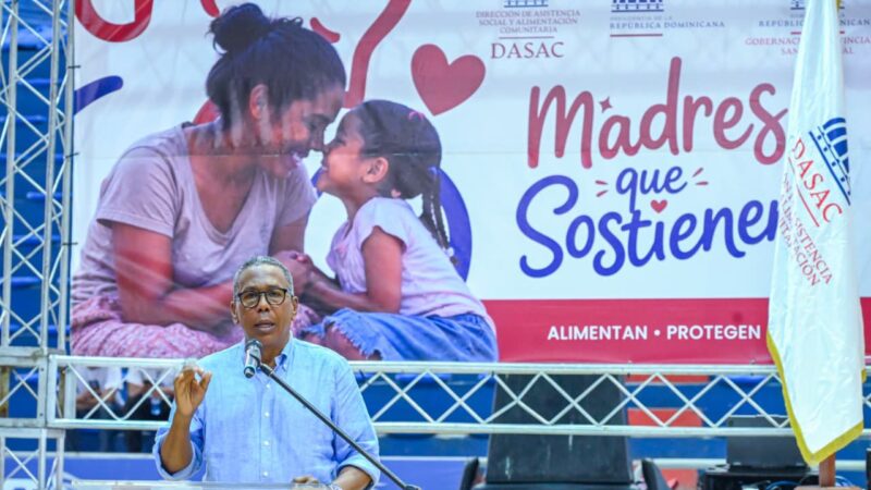 Gobierno inicia en San Cristóbal gran jornada nacional por el Día de las Madres a través de DASAC