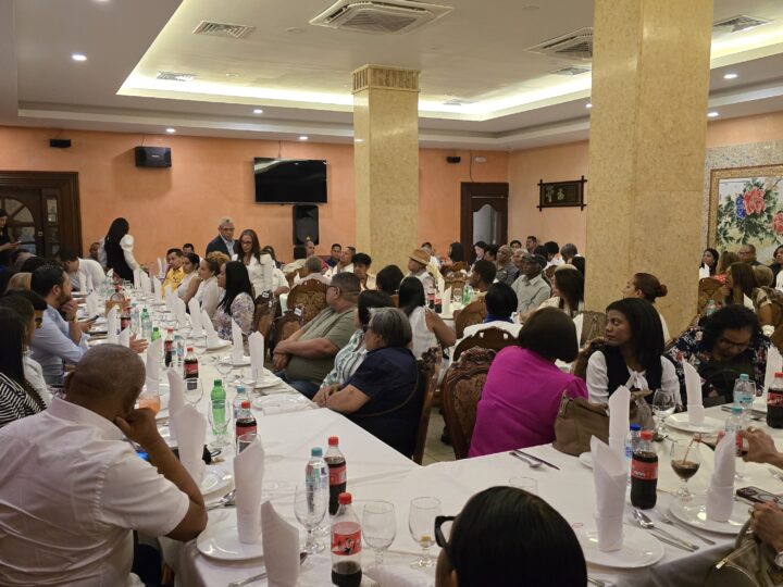 El «Proyecto Omar Méndez» toma el control del PRM* en el Distrito Nacional tras masiva asamblea de líderes