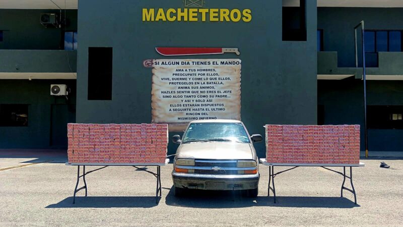 Ejército decomisa más de 96 mil cigarrillos de contrabando ocultos en una camioneta en Valverde