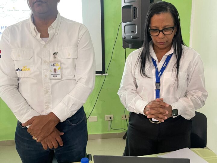 EDEESTE realiza exitoso encuentro con autoridades de Monte Plata para presentar proyectos de mejora eléctrica y desarrollo provincial