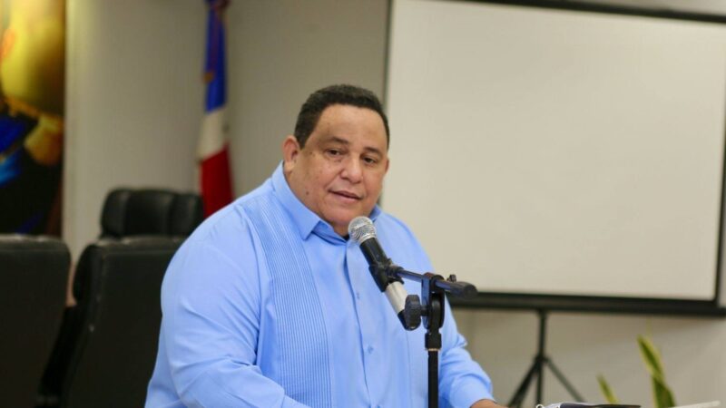 Alcalde de Azua llama a respetar legalidad municipal en Las Charcas