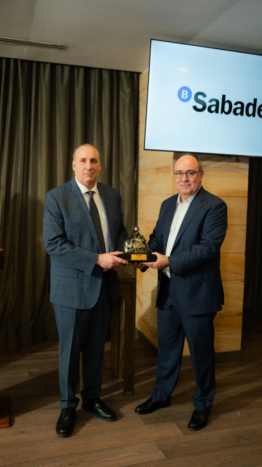 Banco Sabadell entrega a Zanoni Selig el Premio al Mérito Empresarial República Dominicana – España en su primera edición