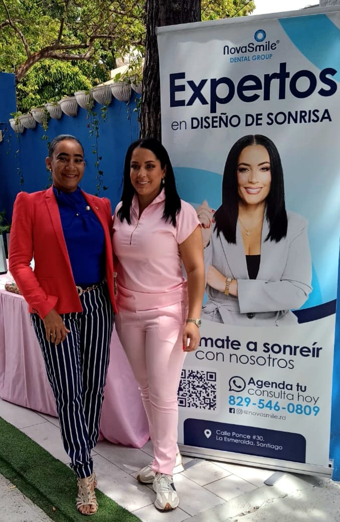 NovaSmile Dental Group celebró con éxito una emotiva jornada para las madres en Santiago de los Caballeros
