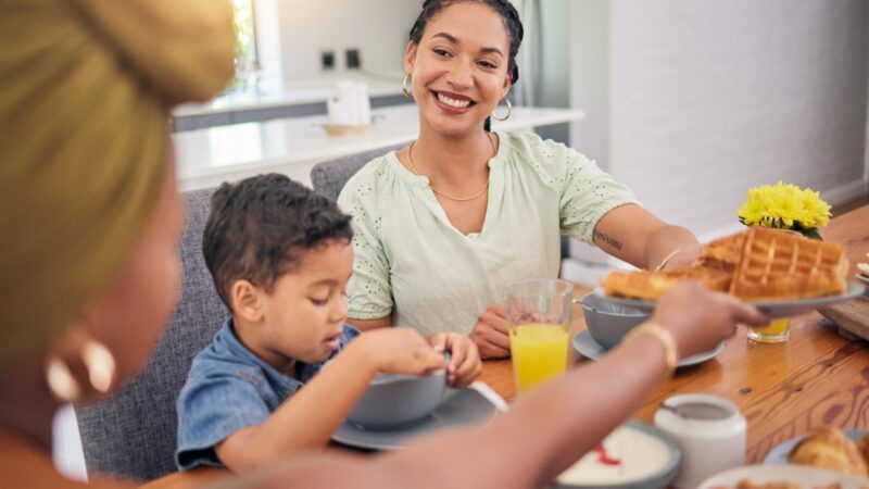 Flores y desayunos especiales impulsan la demanda en Uber Eats durante el Día de las Madres en República Dominicana