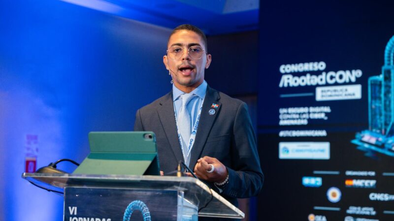¡La trata ya no empieza en la calle! Luis Martínez Ogando advierte cómo las redes sociales son usadas para captar víctimas.