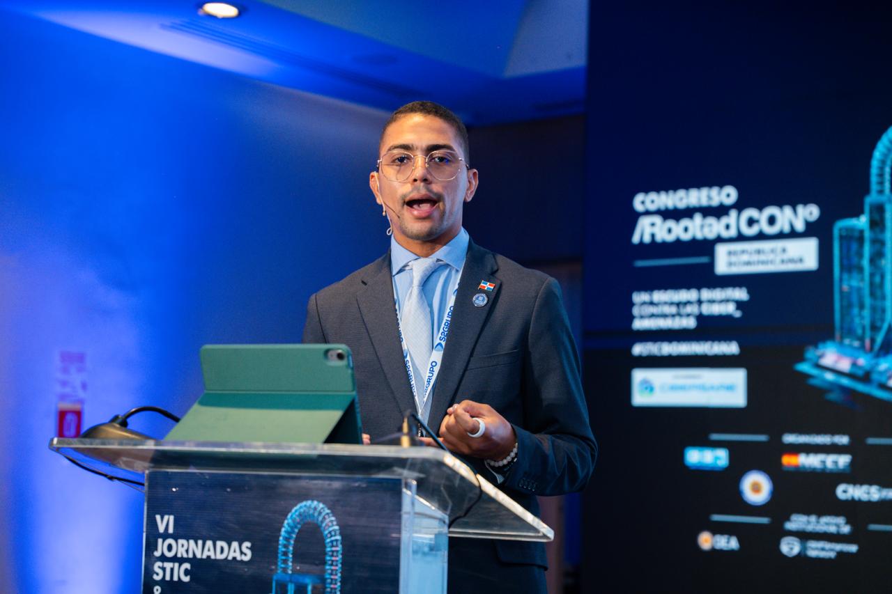 ¡La trata ya no empieza en la calle! Luis Martínez Ogando advierte cómo las redes sociales son usadas para captar víctimas.