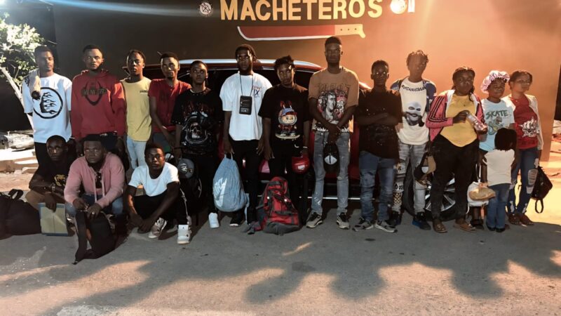 Ejército intercepta jeepeta con 17 haitianos indocumentados en Santiago Rodríguez