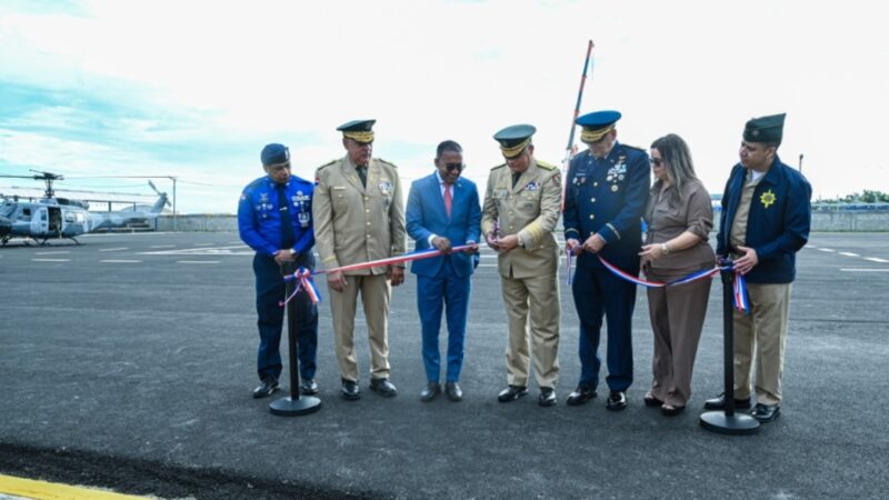 Ministro de Defensa inaugura nuevas instalaciones del CESAC en el AILA