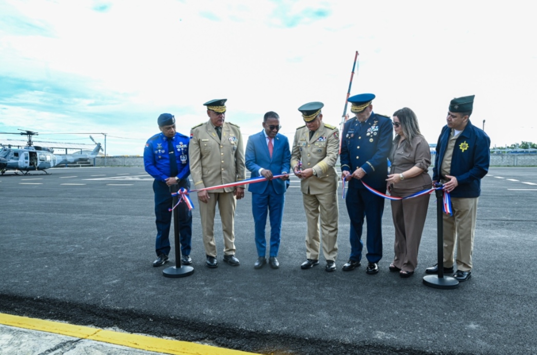 Ministro de Defensa inaugura nuevas instalaciones del CESAC en el AILA