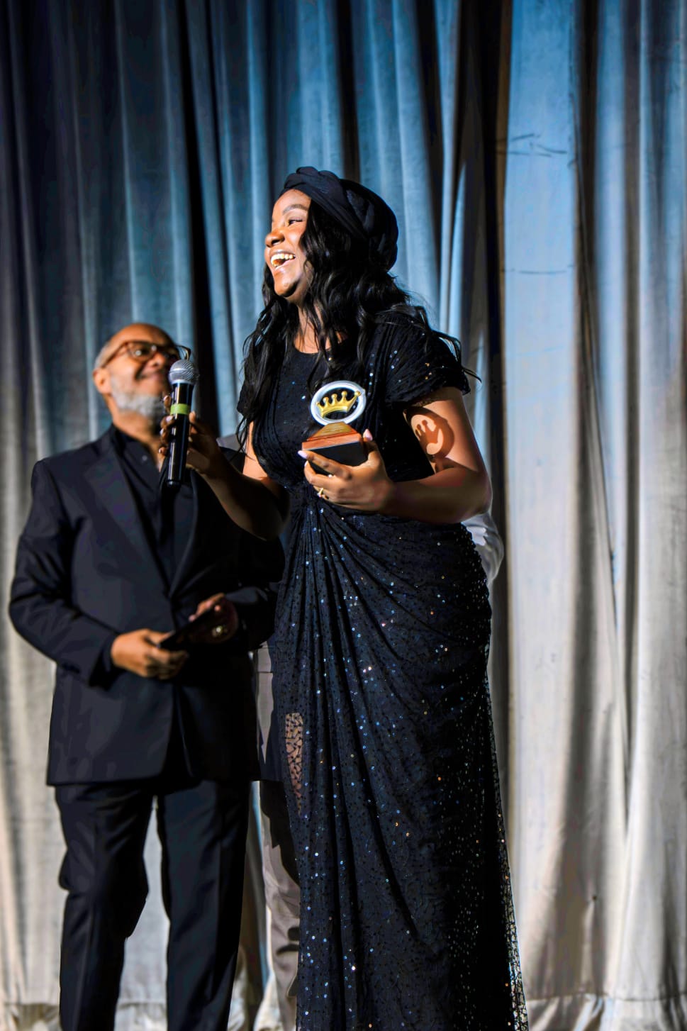 Raisa Díaz conquista el Premio Galardón a Canción del Año con «Hay Una Palabra»