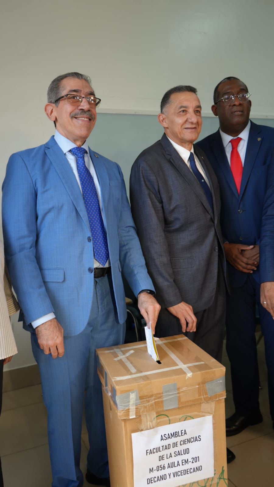 El Dr. Asjana David valora la madurez y espíritu democrático de la familia en el proceso de elección