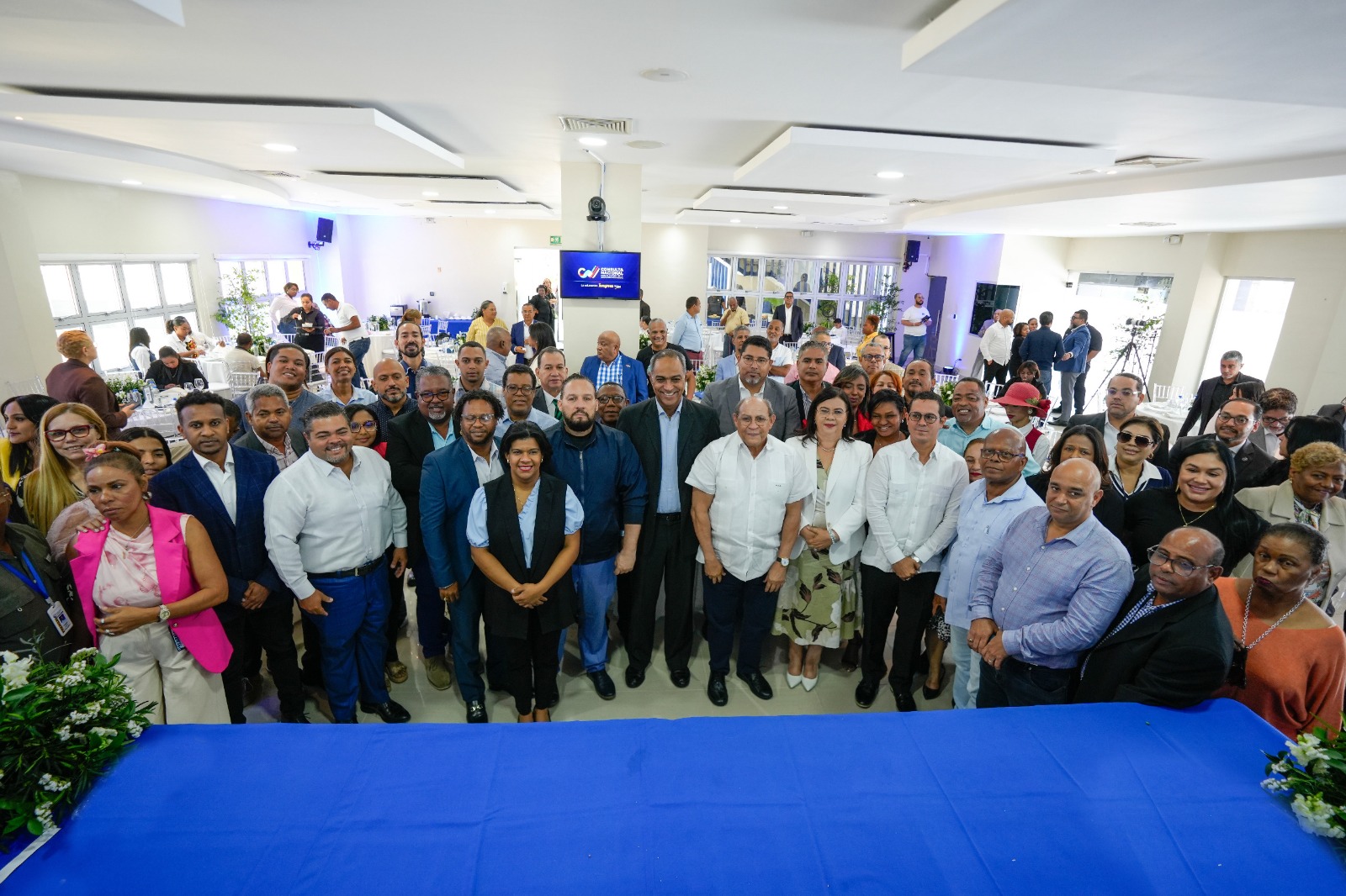 Medios digitales conocen ejes que impulsan la transformación educativa en República Dominicana