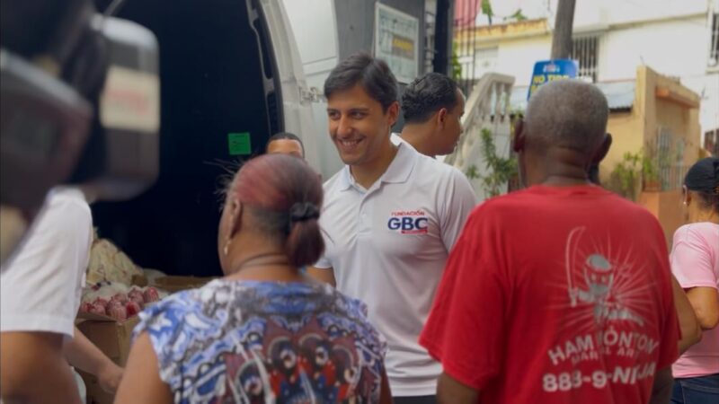 Raymond Rodríguez y Fundación GBC llevan salud, esperanza y ayuda social a más de 350 familias de El Manguito
