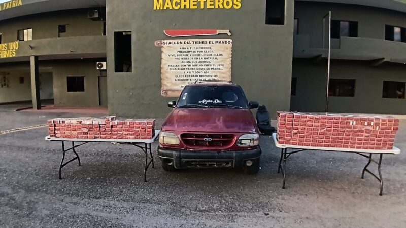 Ejército ocupa contrabando de 50,000 cigarrillos oculto en compartimento secreto de un vehículo en Santiago Rodríguez