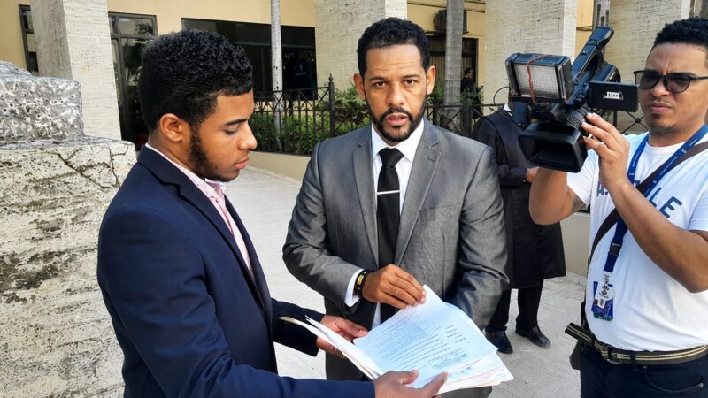 Demandan al MOPC y a Eduardo Estrella por presunto desacato a sentencias del TSA
