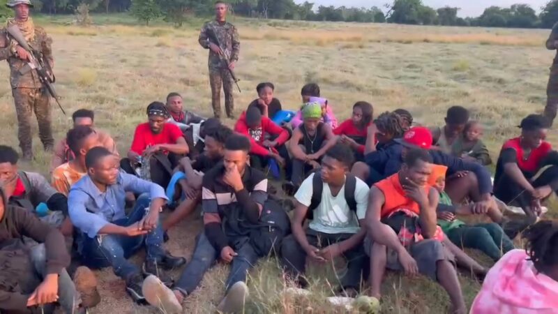 Ejército localiza con drones a 30 haitianos indocumentados en zona fronteriza de Dajabón